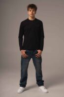 Granatowe jeansy męskie o kroju baggy