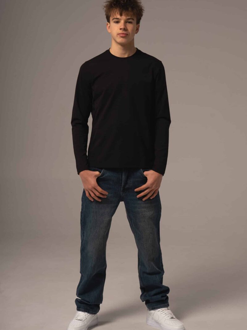 Granatowe jeansy męskie o kroju baggy