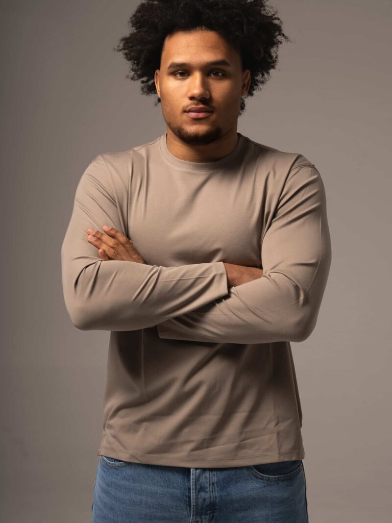 Ciemnobeżowy longsleeve męski