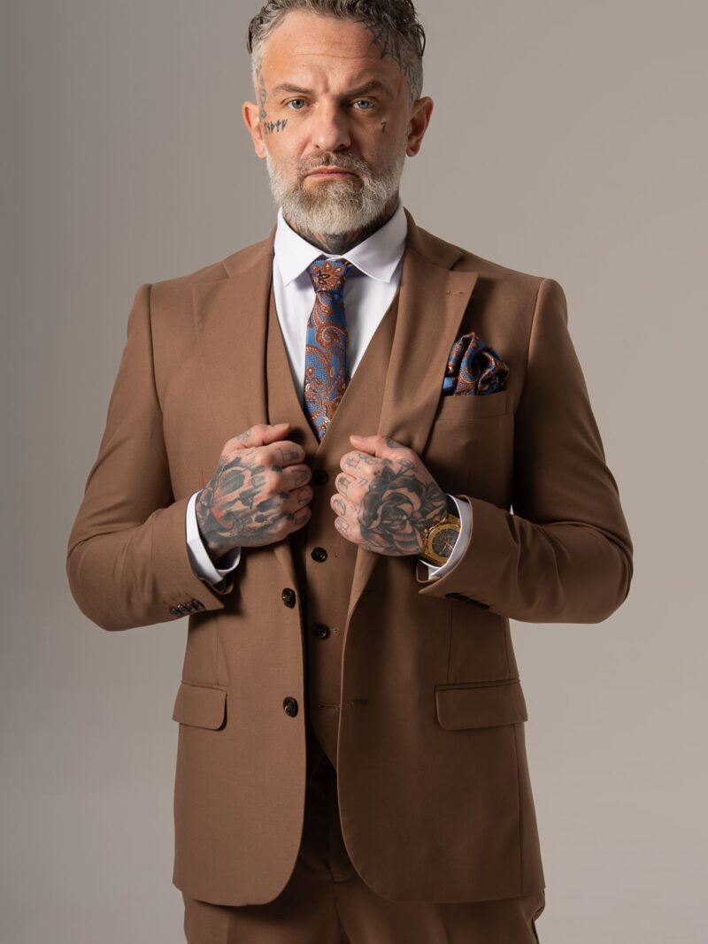 Garnitur jasno-brązowy