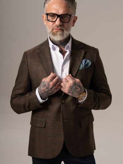 Brązowa marynarka męska w granatową kratę