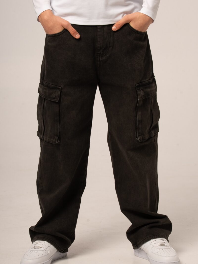 Czarne jeansy męskie o kroju baggy cargo