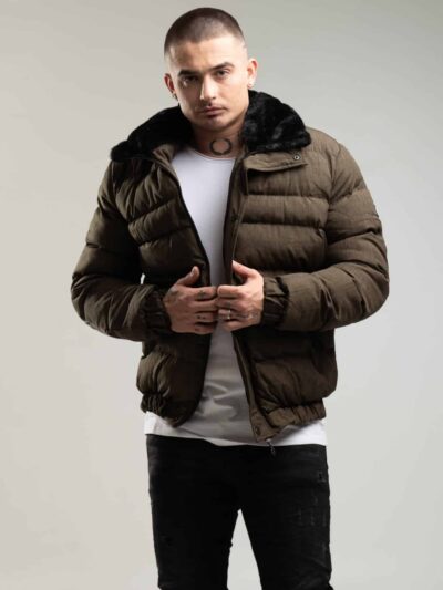 Zimowa kurtka męska typu bomberka w kolorze zielonym