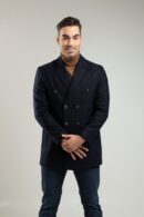 Dwurzędowy, granatowy płaszcz męski