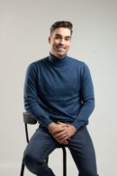 Niebieski golf męski