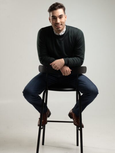 Sweter męski w kolorze butelkowej zieleni