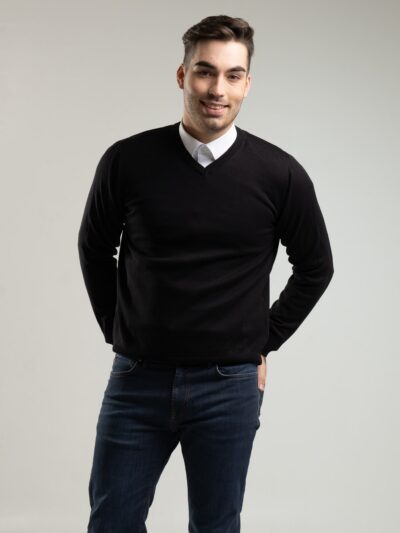 Czarny sweter męski typu V-neck