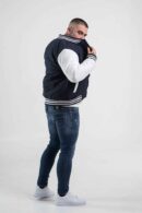 Kurtka męska typu bomberka w kolorze granatowym