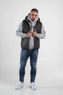 Grafitowy bezrękawnik męski z kapturem