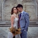 Błękitny garnitur męski z kamizelką