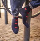 Skarpety "Serca na granatowym tle"