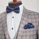 Muszka "Błękitno-niebieski print na granatowym tle"