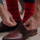 Skarpetki "Czarne serca na czerwonym tle"