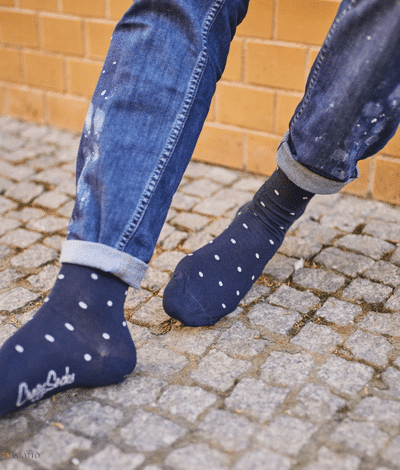 Skarpety "Szare kropki na granatowym tle"