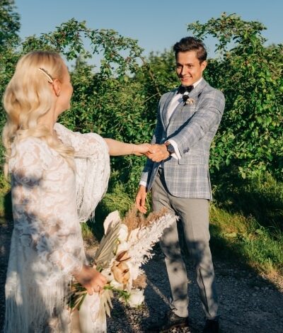 Trzyczęściowy garnitur męski w stylu boho w odcieniach błękitu i szarości