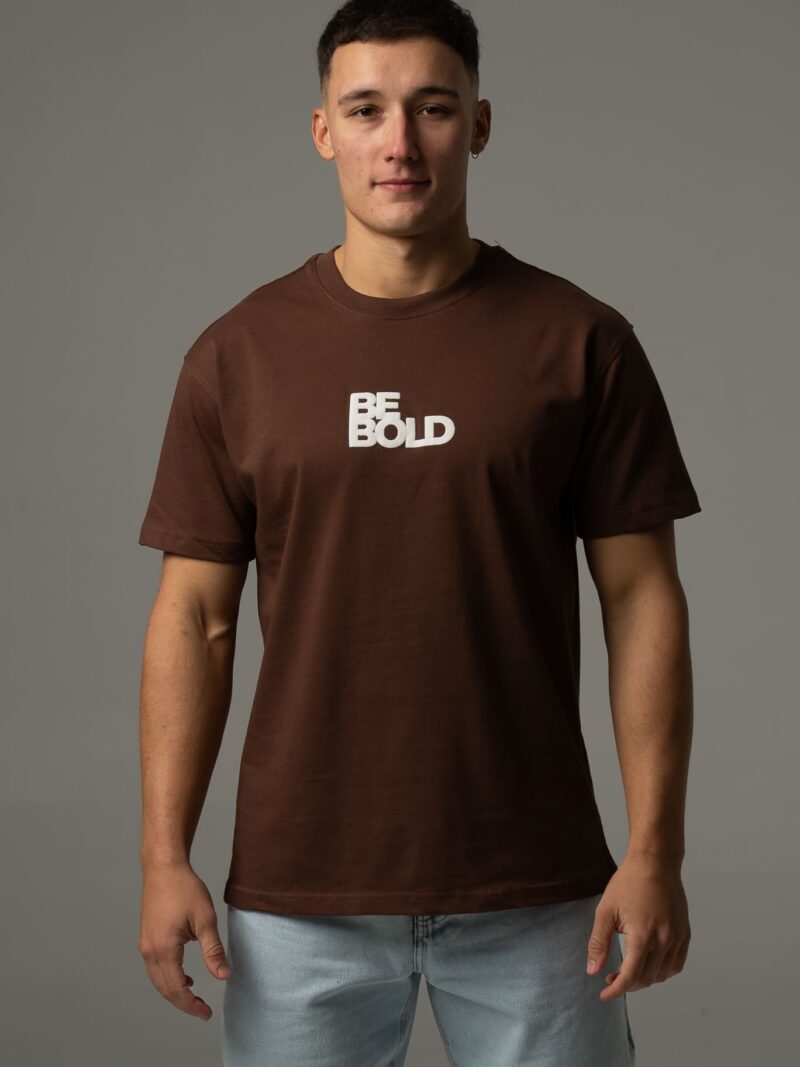 Brązowa koszulka męska oversize “Be bold”