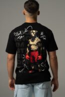 Czarna koszulka oversize z bokserskim akcentem