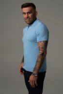 Błękitna dzianinowa koszulka męska polo