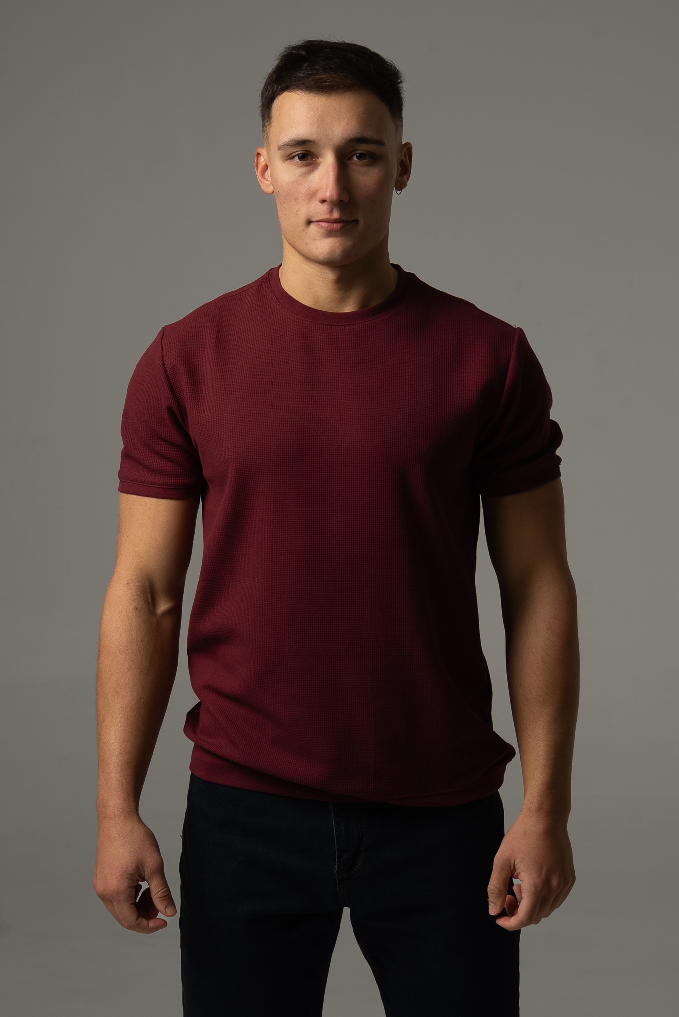 Bordowa koszulka męska basic
