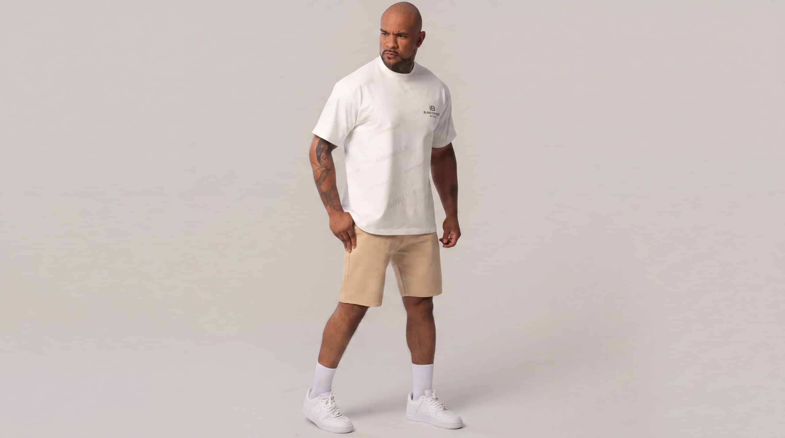 Men’s oversize T-shirt – streetwear styling and trends